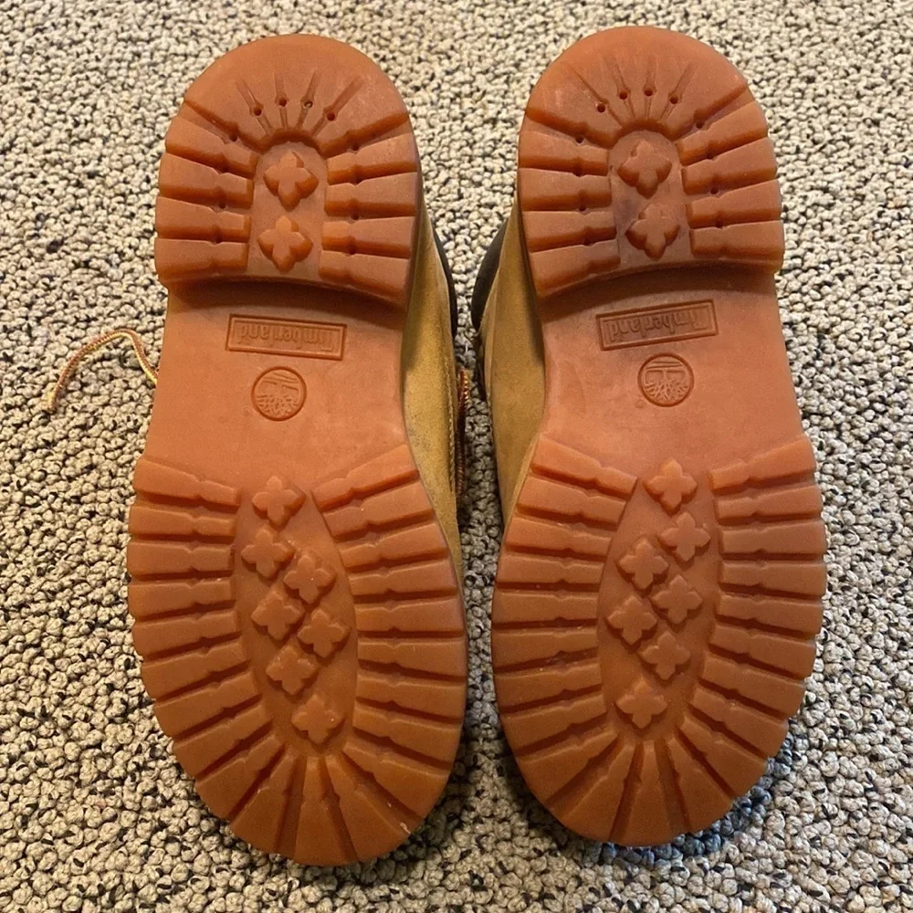 Timberland 6 Inch Waterproof Boots Size 2 in GUC